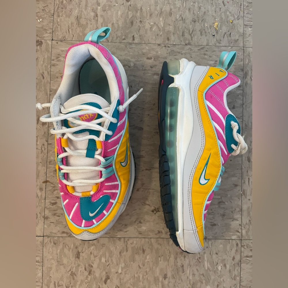 Nike women size 7